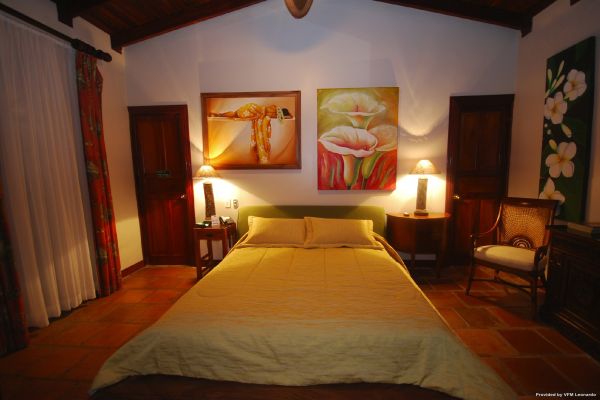 VILLAS LIRIO (Quepos)